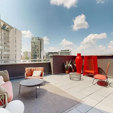Stylovy Loft S Ohromnou Terasou